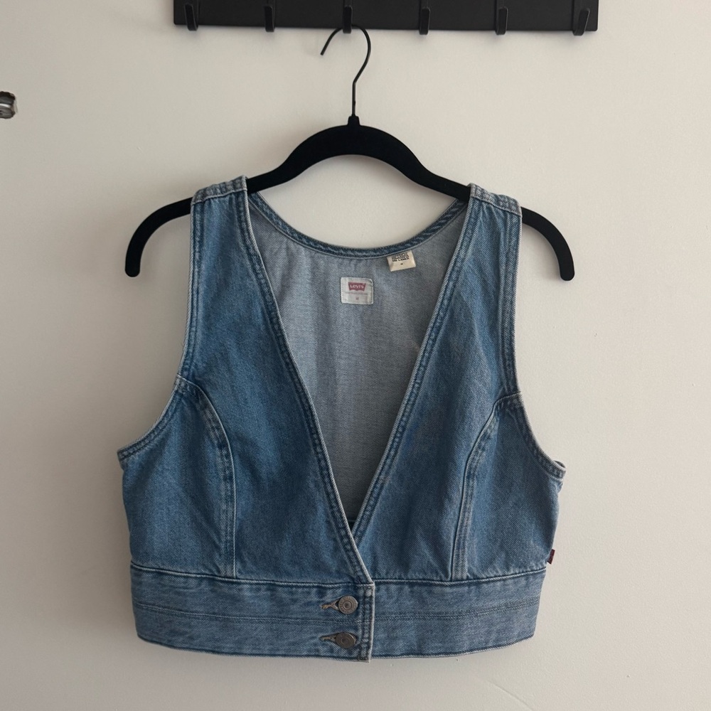 LEVI’S denim crop top